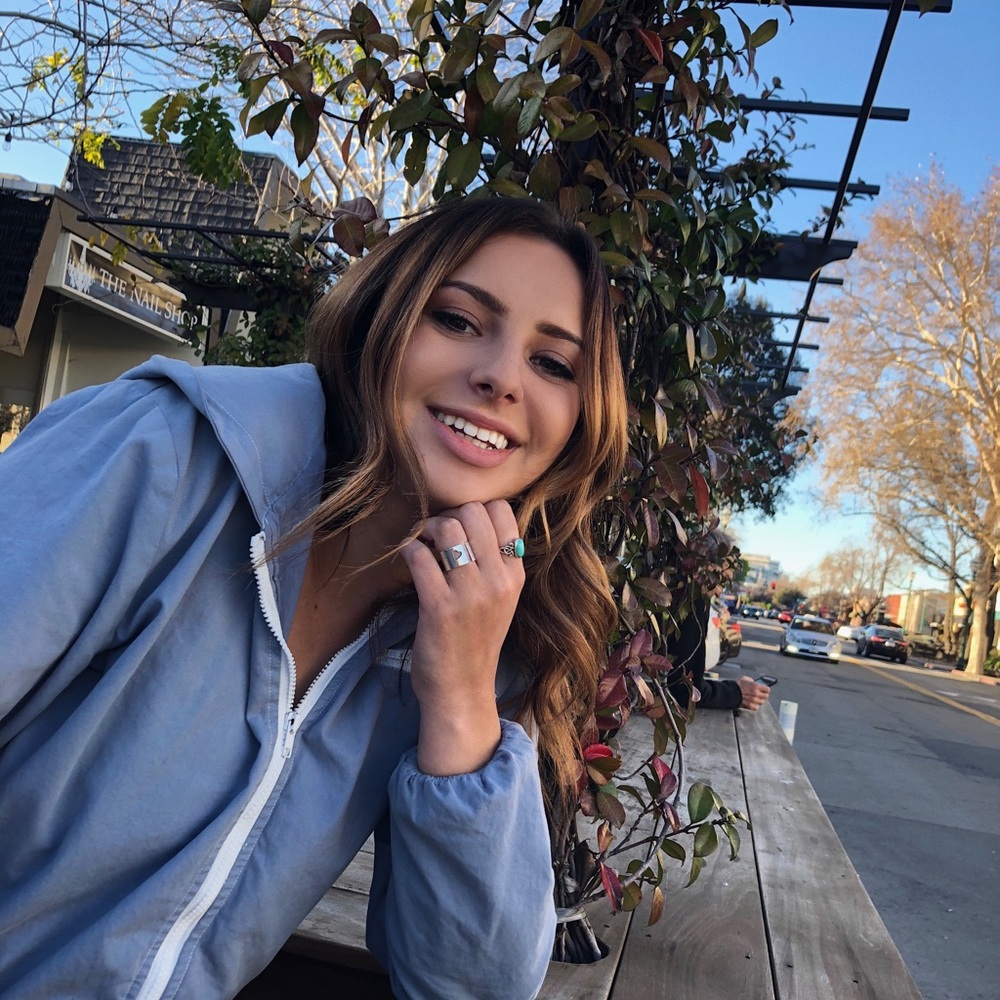 Meet your Posher, Darielle